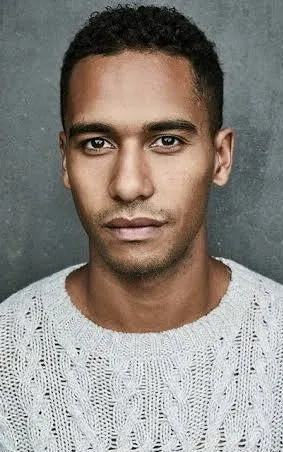 Elliot Knight