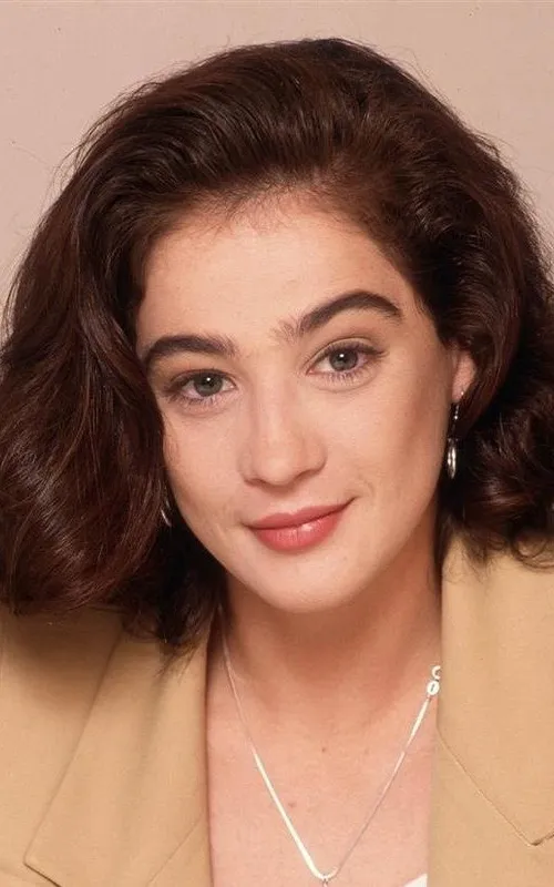 Moira Kelly