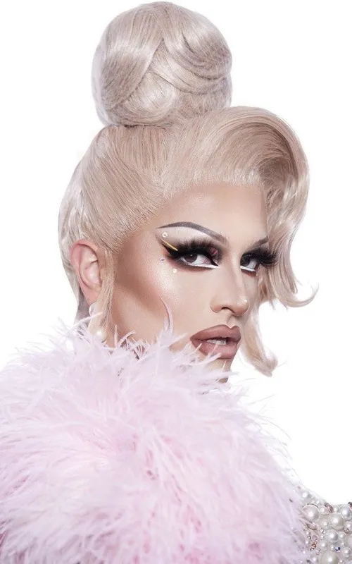 Adriana The Bombshell