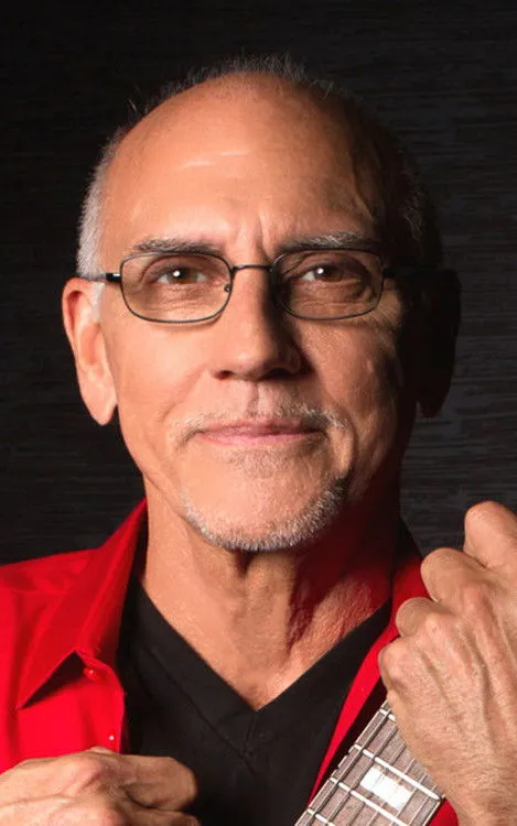Larry Carlton