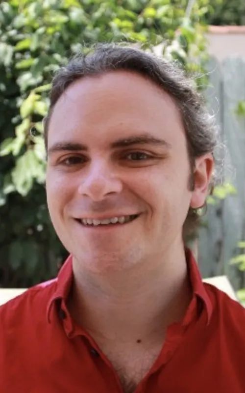 Marly Halpern-Graser