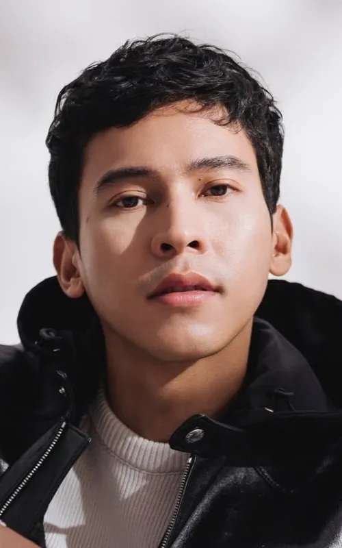 Enchong Dee