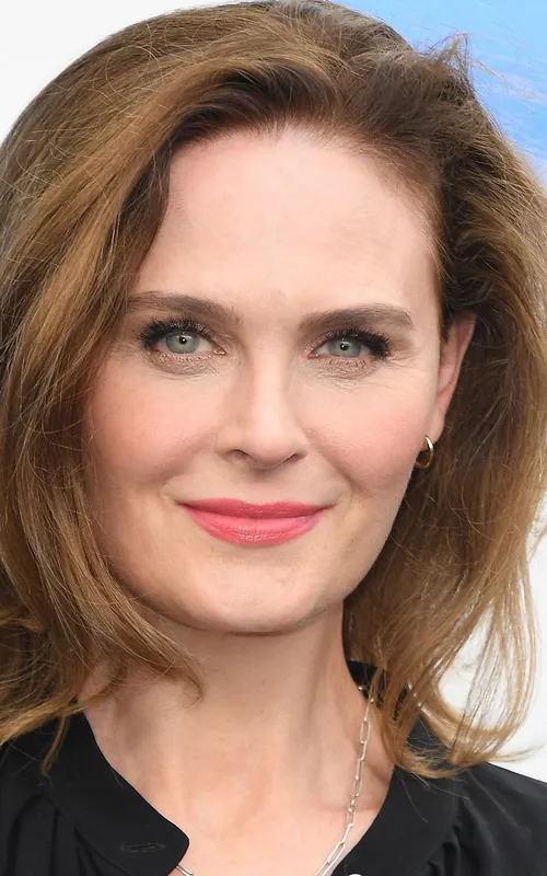 Emily Deschanel
