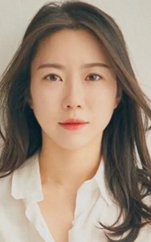 Lee Si-young