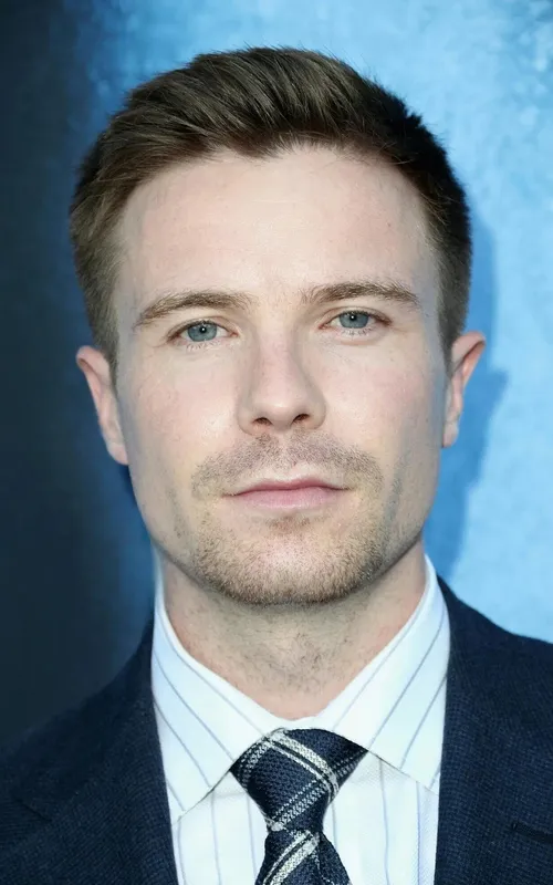 Joe Dempsie