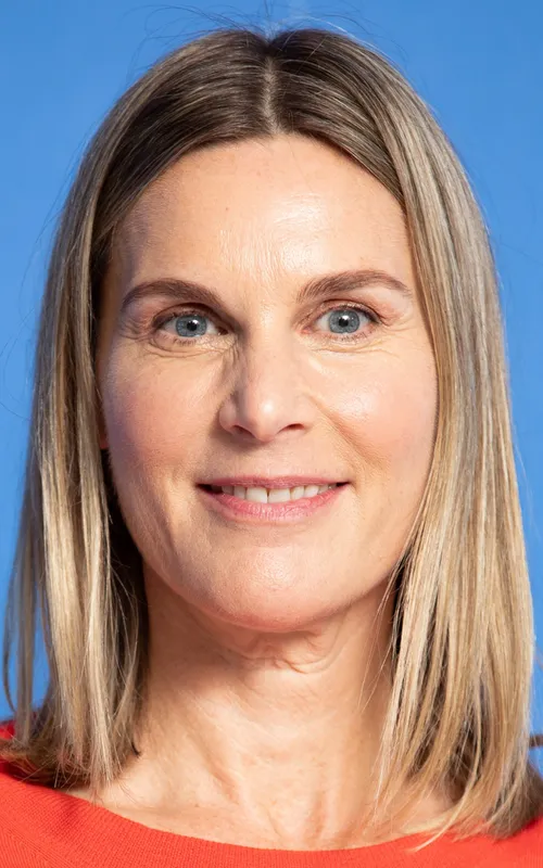 Nele Mueller-Stöfen