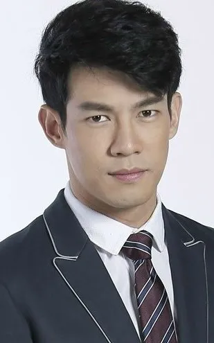 Nut Devahastin Na Ayutthaya