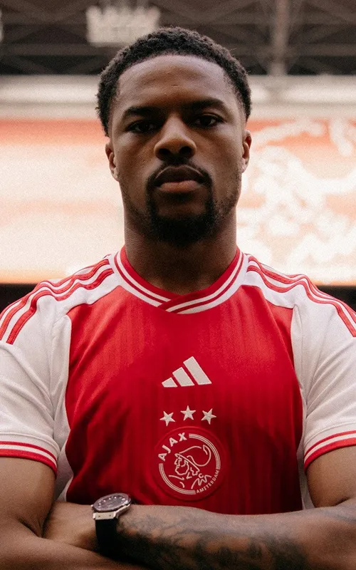 Chuba Akpom