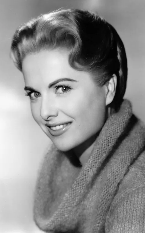 Martha Hyer