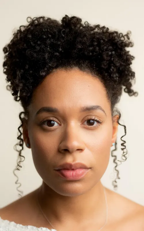 Ellouise Shakespeare-Hart