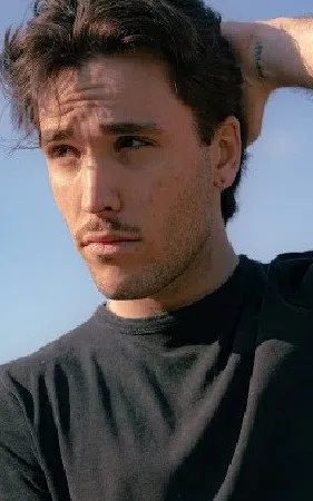 Lucas Charvet