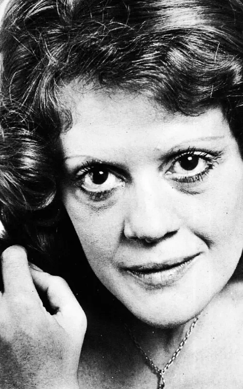 Theresa Austregésilo