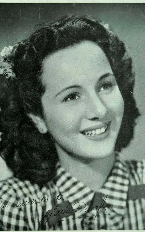 María Duval