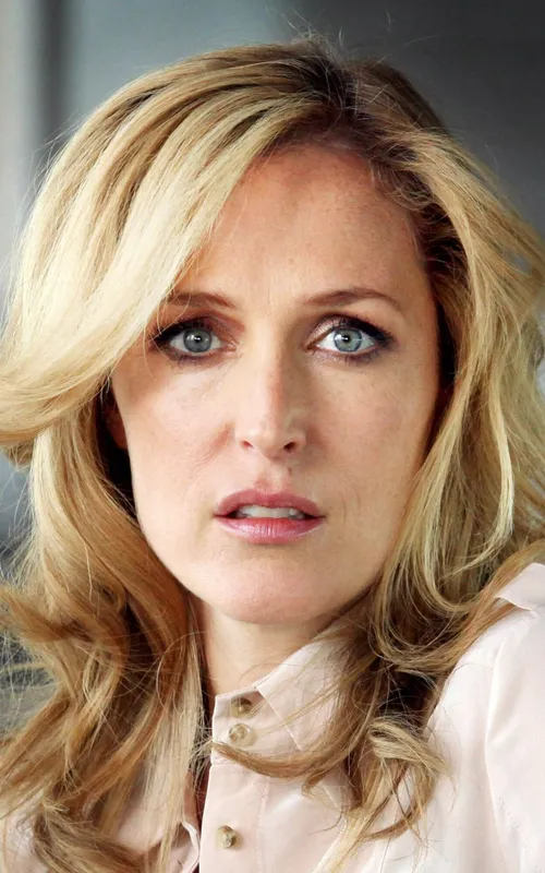 Gillian Anderson