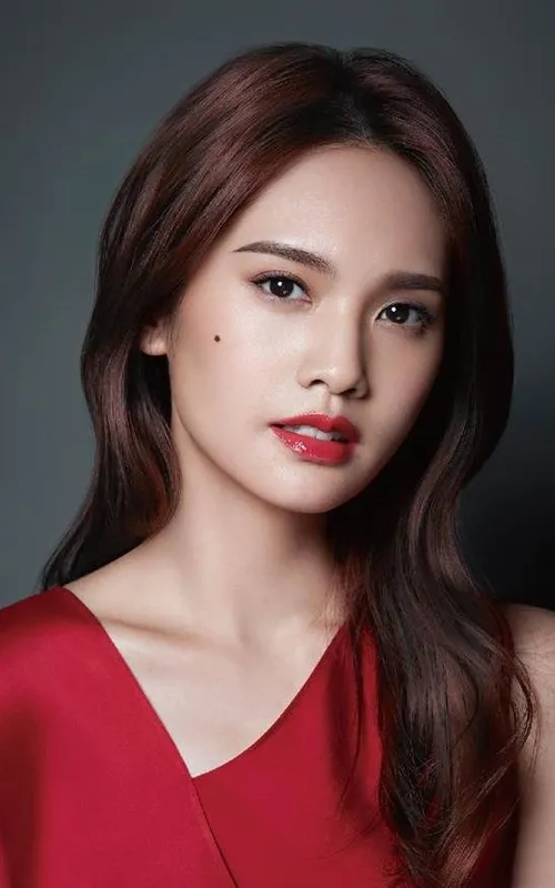 Rainie Yang