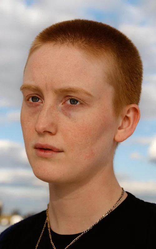 Bobbi Salvör Menuez