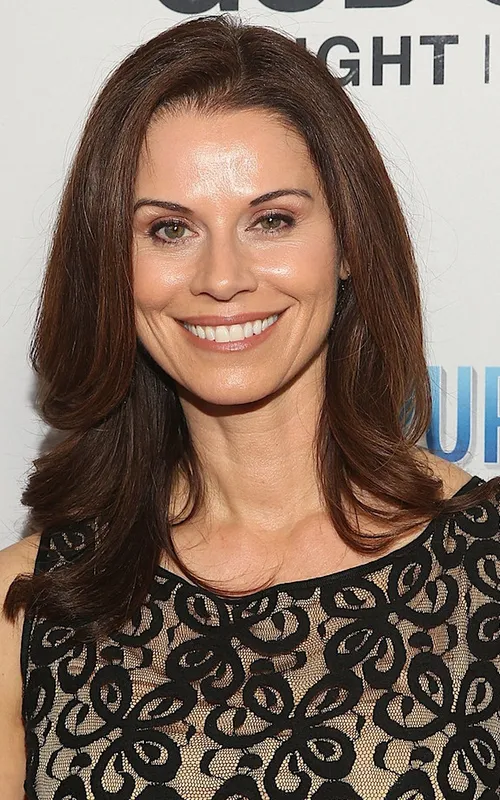 Jennifer Bini Taylor