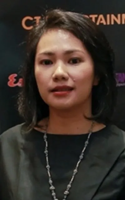 Tia Hasibuan