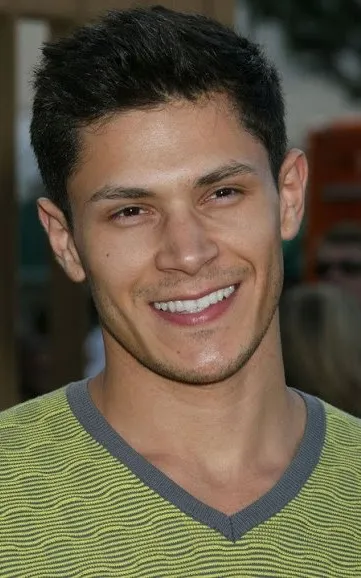 Alex Meraz
