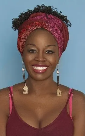 Akosua Busia