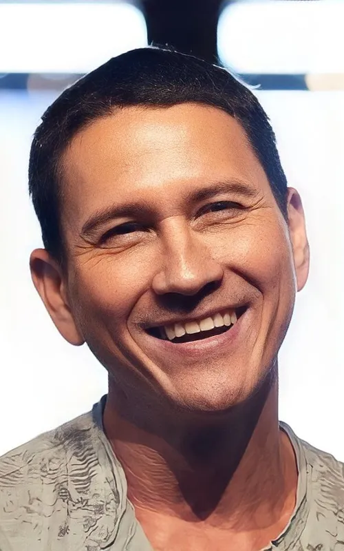 Krissada Sukosol Clapp