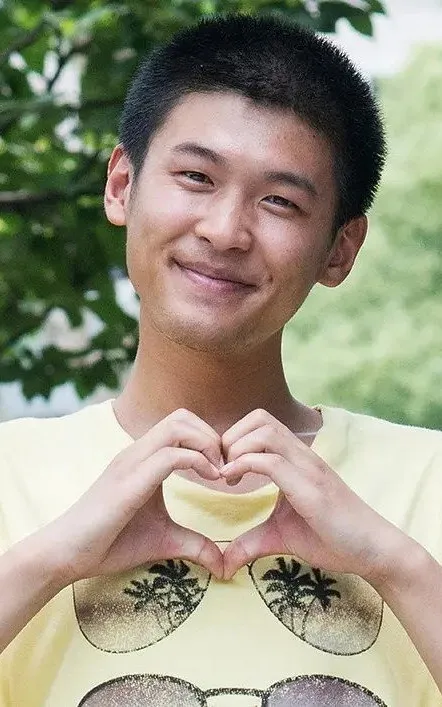 甄果策