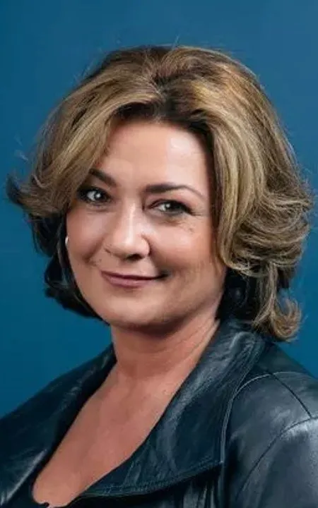 Natalie J. Robb
