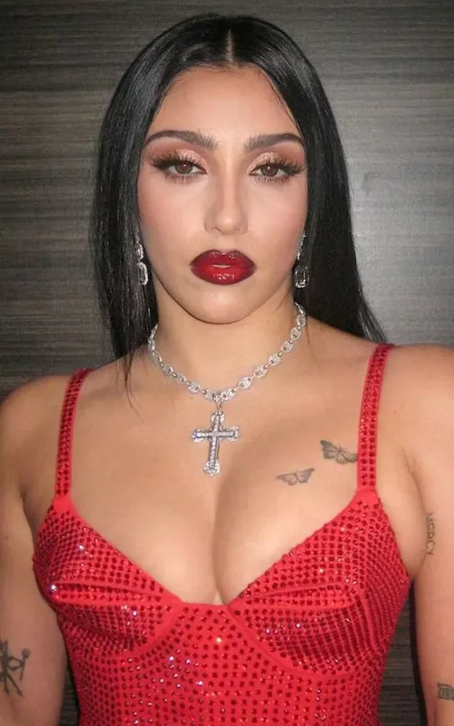 Lourdes Leon