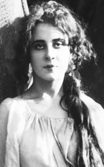 Liana Iskritskaya-Gardina