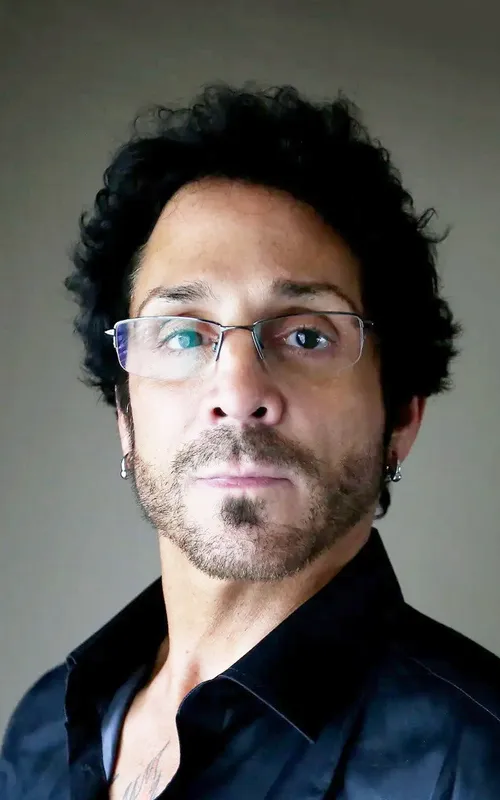 Deen Castronovo