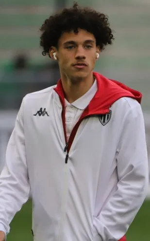 Maghnes Akliouche