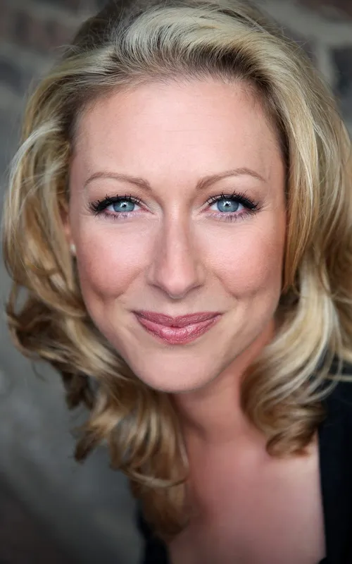Faye Tozer