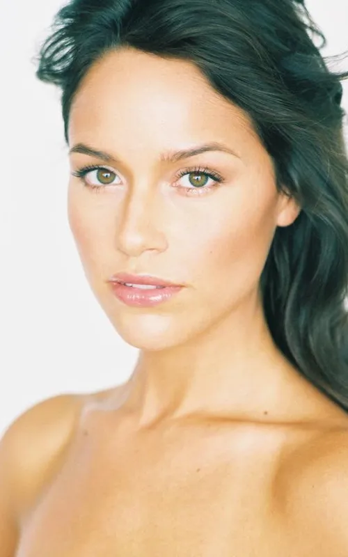 Cara Zavaleta