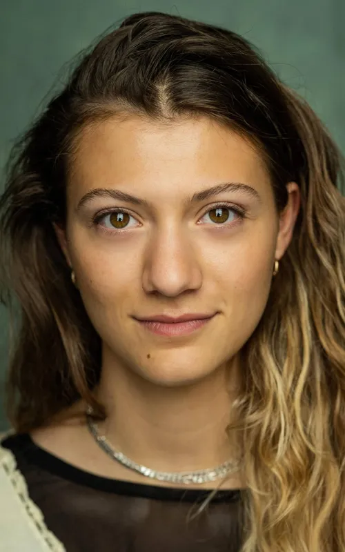 Mia Bennett
