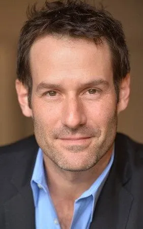 Ian Kahn