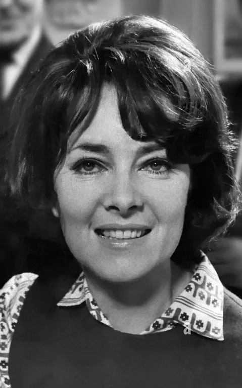 Jeanette Hutchinson