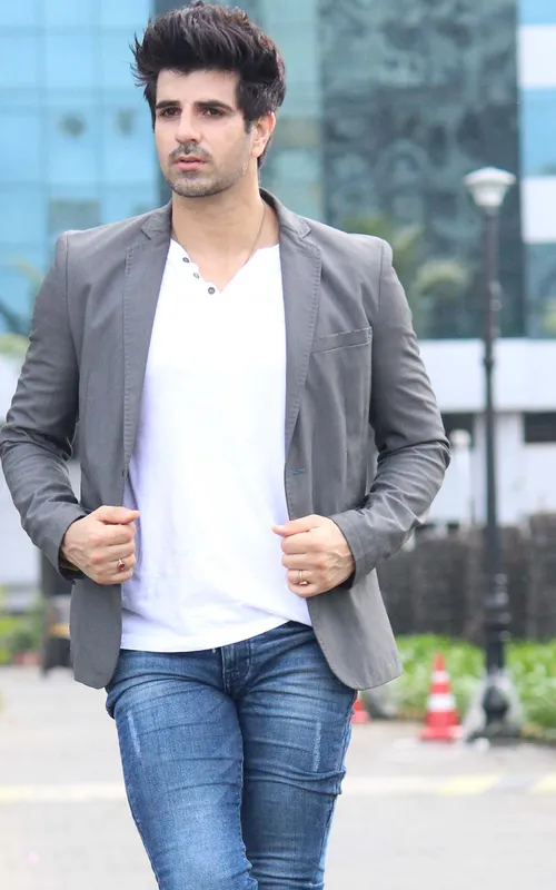 SHAHNAWAZ BAQAL(RUFY KHAN)