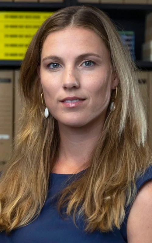 Kelly de Vries