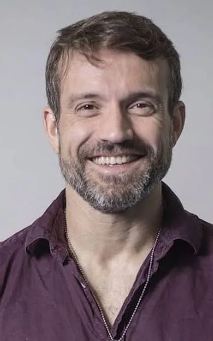 Tomás Paredes