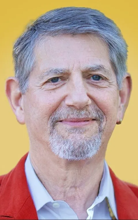 Peter Coyote