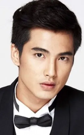 Biw Nattapon Raiyawong