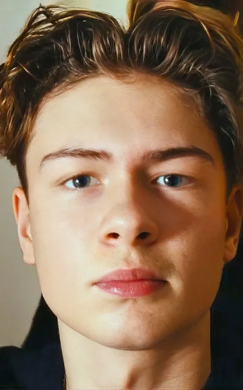 Elliot Joakim Marius Theil