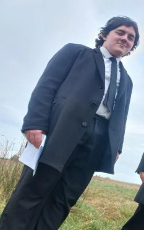 Oliver Walkin Bell