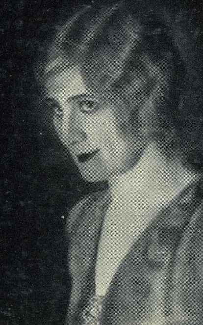 Agnes Straub