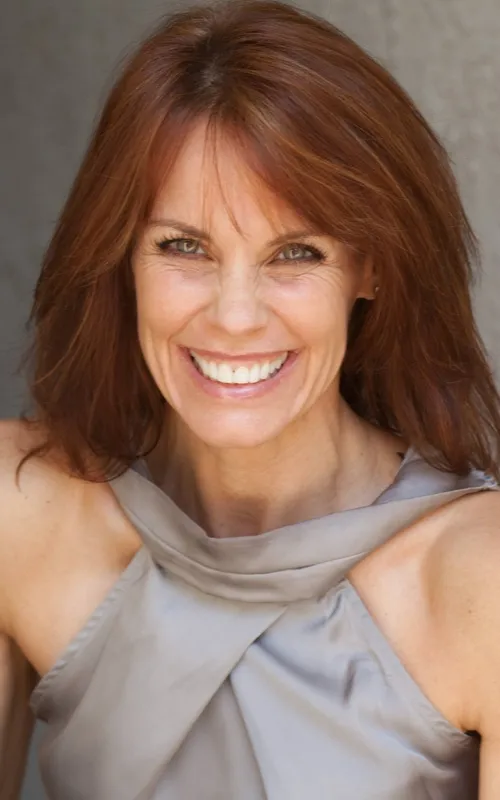 Alexandra Paul