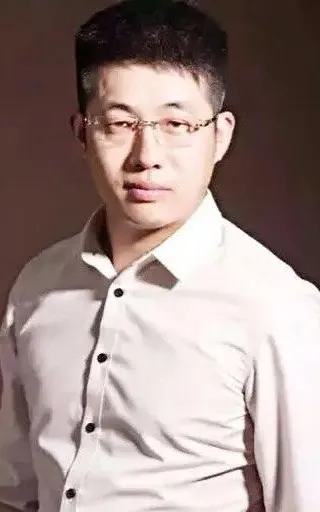 Jingbo Guo