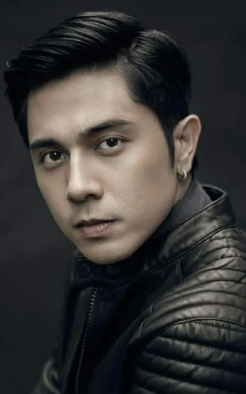 Paulo Avelino