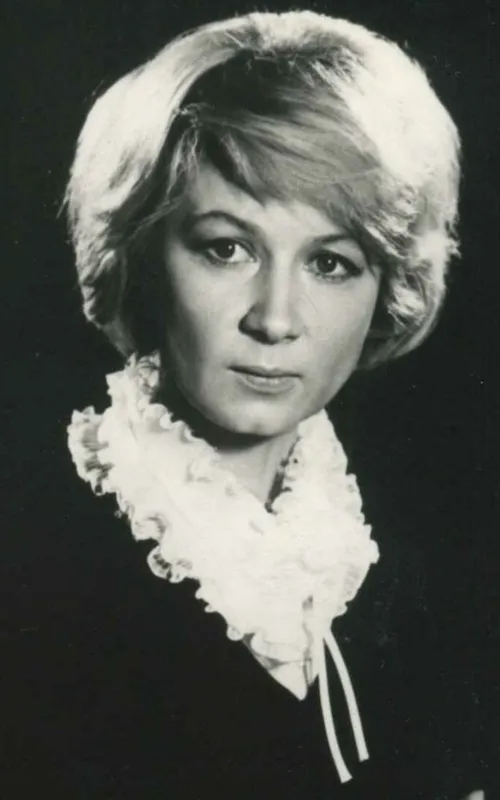 Alla Demidova