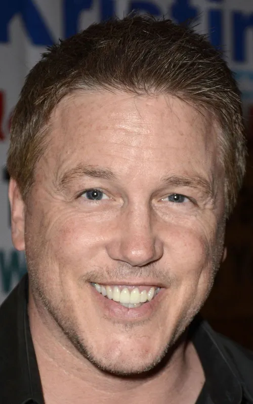 Lochlyn Munro