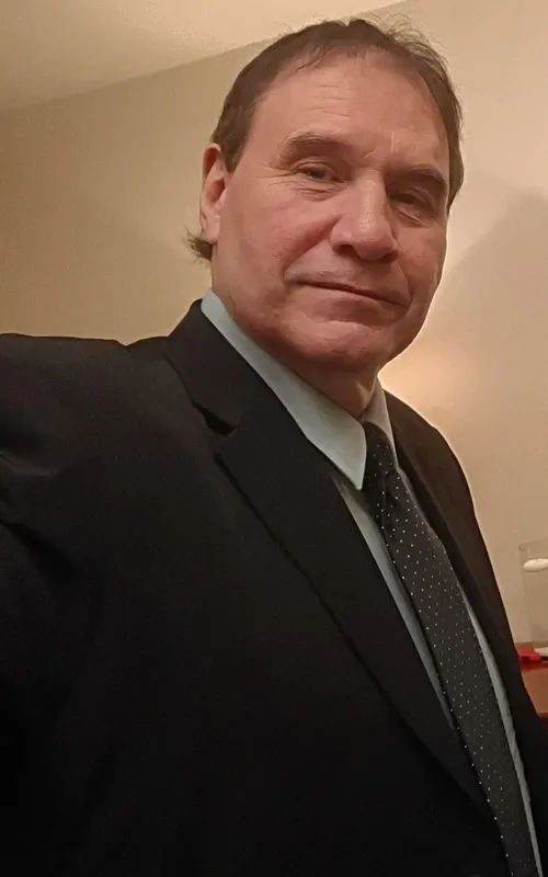 John W. Iwanonkiw